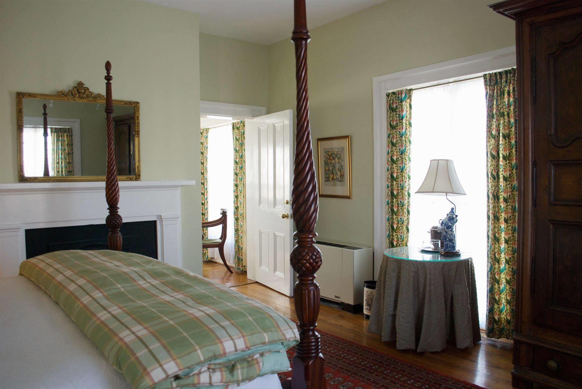 200 South Street Inn Charlottesville Bagian luar foto